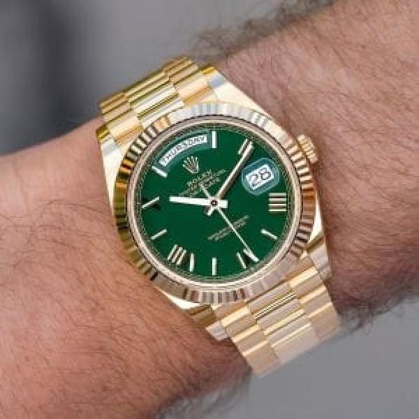 Roleex Oyster Perpetual Day Date 40 Battery Gold-Green